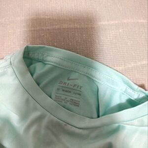 Unisex Nike dri-fit t-shirt